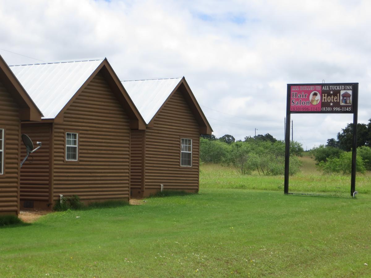 All Tucked Inn Cabins Stockdale Εξωτερικό φωτογραφία