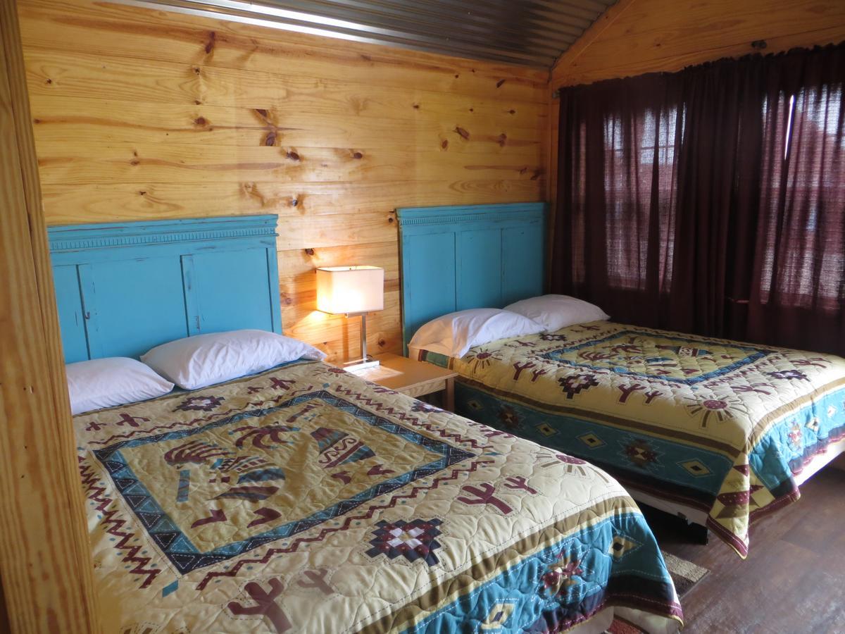All Tucked Inn Cabins Stockdale Εξωτερικό φωτογραφία
